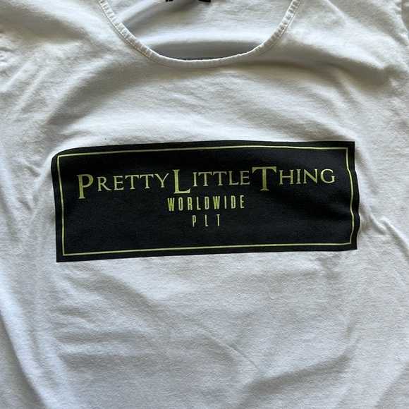 PrettyLittle Thing Worldwide Graphic Tee Size 10 - Picture 2 of 5